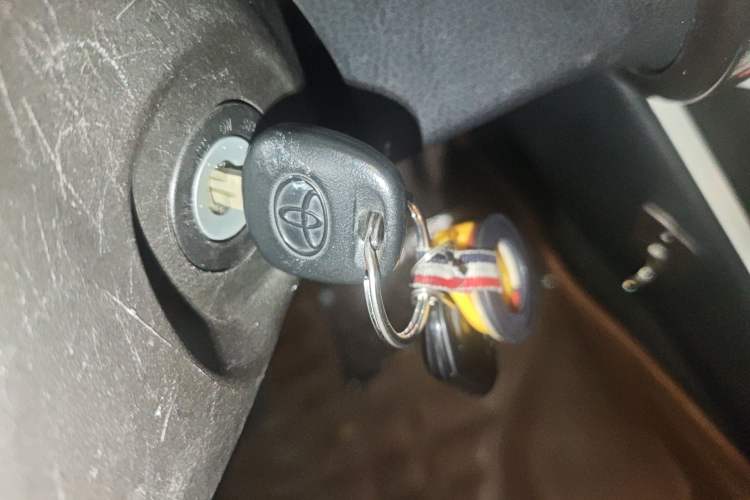 Used Toyota YARiS L Zhi Xuan 2015 1.5G Automatic Xuan Dong Sunroof Special Edition
