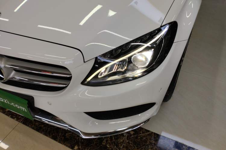 Used Mercedes-Benz C-Class 2017 C 200 station wagon Left Front Headlight