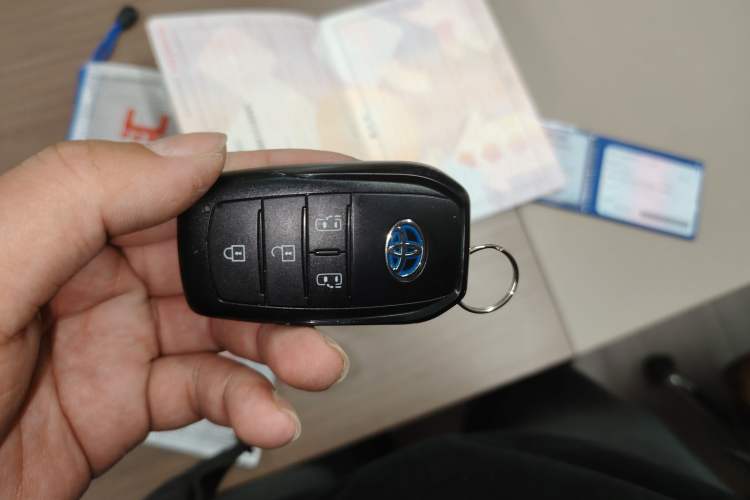 Used Toyota Sienna 2023 2.5L Hybrid Comfort Edition
