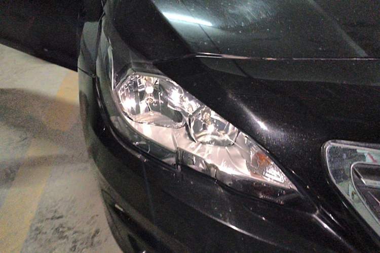 Used Peugeot 408 2014 1.8L Automatic Luxury Edition Right Front Headlight