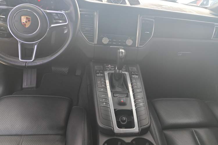 Used Porsche Macan 2017 Macan 2.0T
