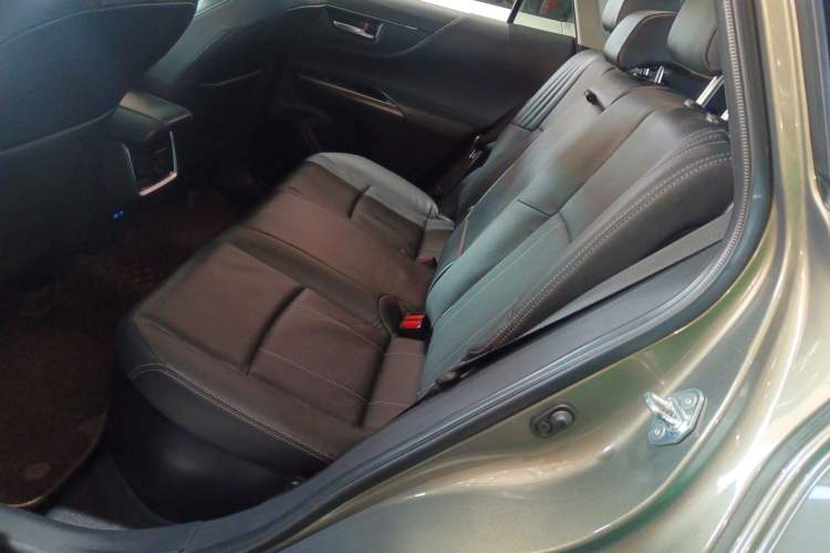 Used Toyota Harrier 2022 Dual-Engine 2.5L CVT Two-Wheel Drive Luxury Edition