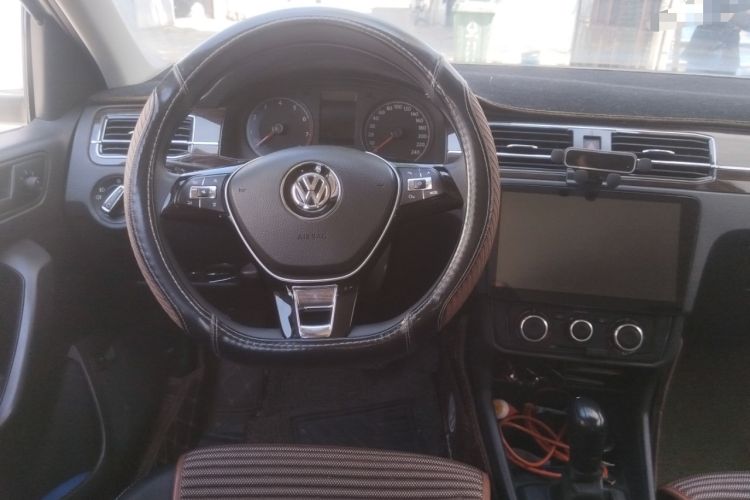 Used Volkswagen Santana 2019 1.5L Automatic Fashion Edition China VI Steering Wheel
