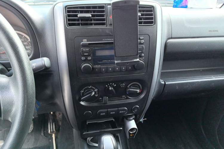 Used Suzuki Jimny 2015 1.3 AT JLX
