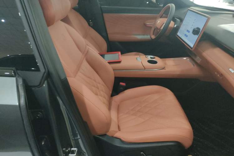 Used Deepal S07 2023 200Max Range-Extended Version
