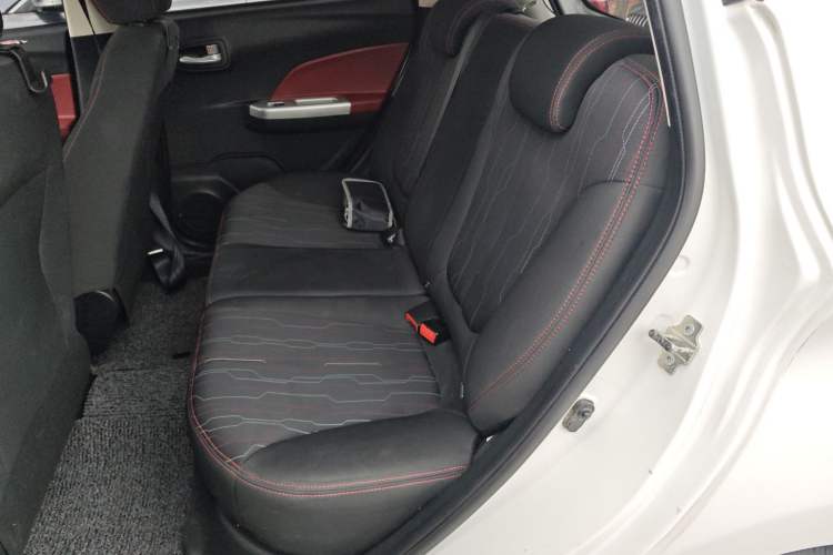 Used Changan Benni 2015 1.4L IMT Luxury Model China V Standard
