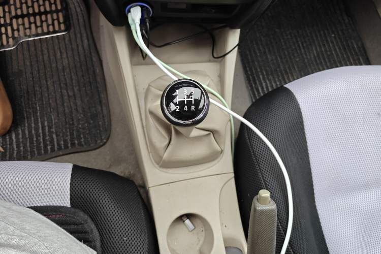 Used Soueast V3 Lingyue 2011 1.5L Manual Happiness Edition Gear Lever