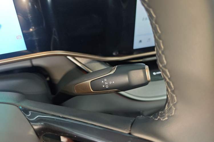 Used Hongqi Tiangong 08 2025 730 Max Rear-Drive Version Gear Lever