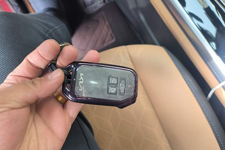 Used Kia Carnival 2021 2.0T Luxury Tech Edition