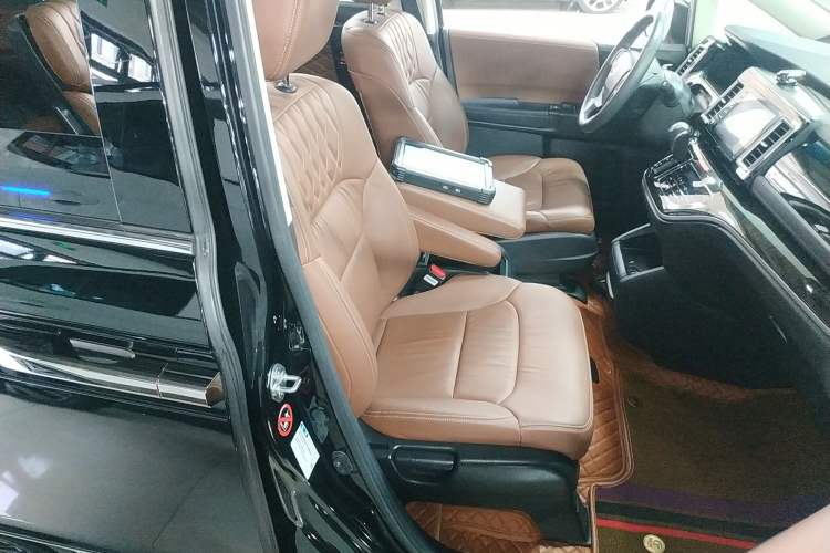 Used Honda Elysion 2019 2.0L Hybrid Supreme Edition