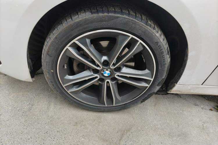 Used BMW 1 Series 2021 Revised 120i M Sport Edition Left Front Wheel Hub