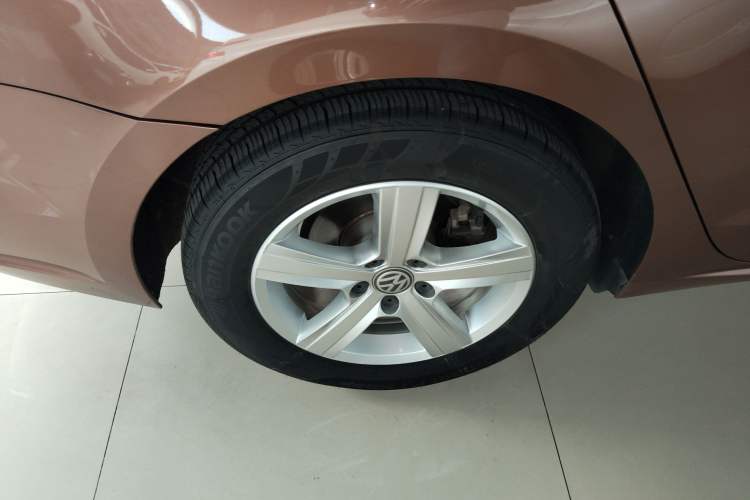 Used Volkswagen Lamando 2017 230TSI DSG Fashion Edition
