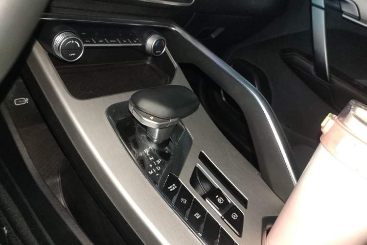 Used Geely Auto Coolray 2023 1.5T DCT Diamond Edition