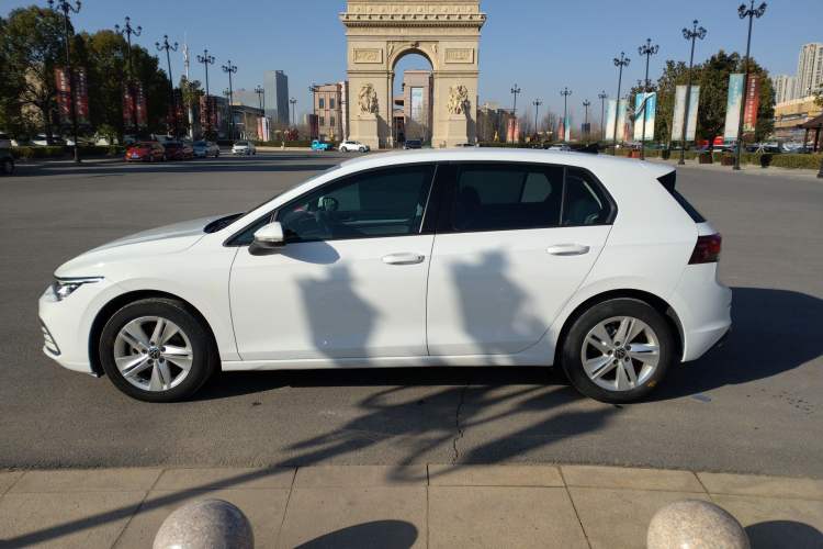 Used Volkswagen Golf 2023 200TSI DSG