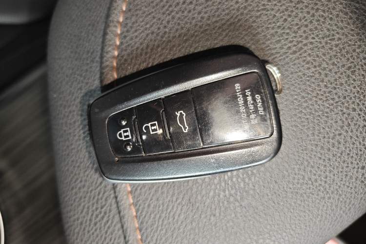 Used Toyota Camry 2021 2.0G Luxury Edition