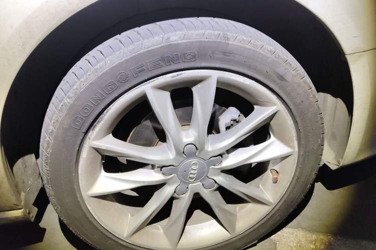 Used Audi A3 2014 Sportback 35 TFSI Automatic Comfort Model Right Front Wheel Hub