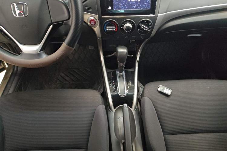 Used Honda Crider 2016 1.8L CVT Luxury Edition

