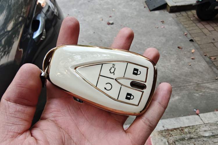 Used CHANGAN OSHAN X5 2021 1.5T DCT Prestige Edition Vehicle Key