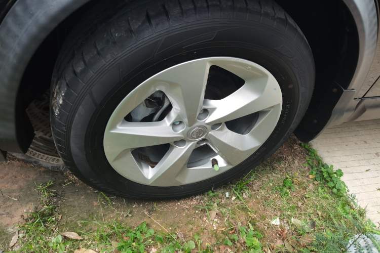 Used Nissan Qashqai 2019 2.0L CVT Smart Enjoyment Version Left Front Wheel Hub