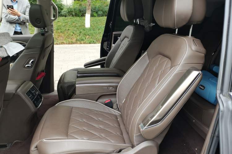 Used Volkswagen Viloran 2020 380TSI Prestige Edition Left Rear Seat