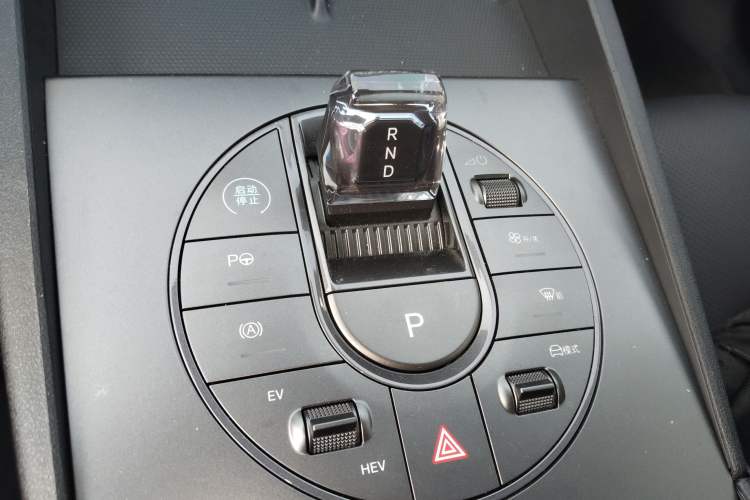 Used BYD Seal 06 New Energy 2025 DM-i Smart Drive 80KM Luxury Model
