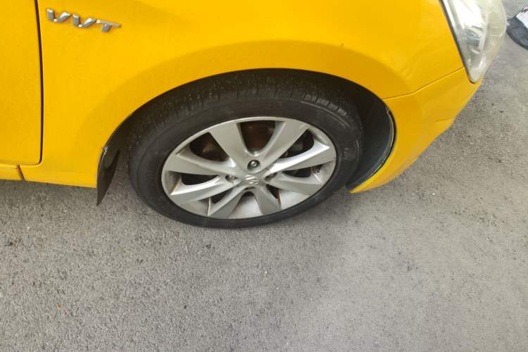 Used Hyundai Verna (older generation) 2010 Sedan 1.4L Automatic Luxury GLS Trim
