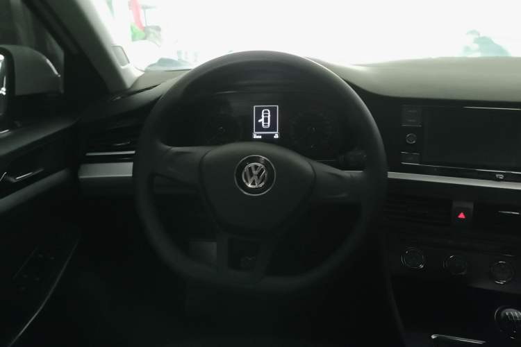 Used Volkswagen Bora 2020 1.5L Manual Fashion Edition
