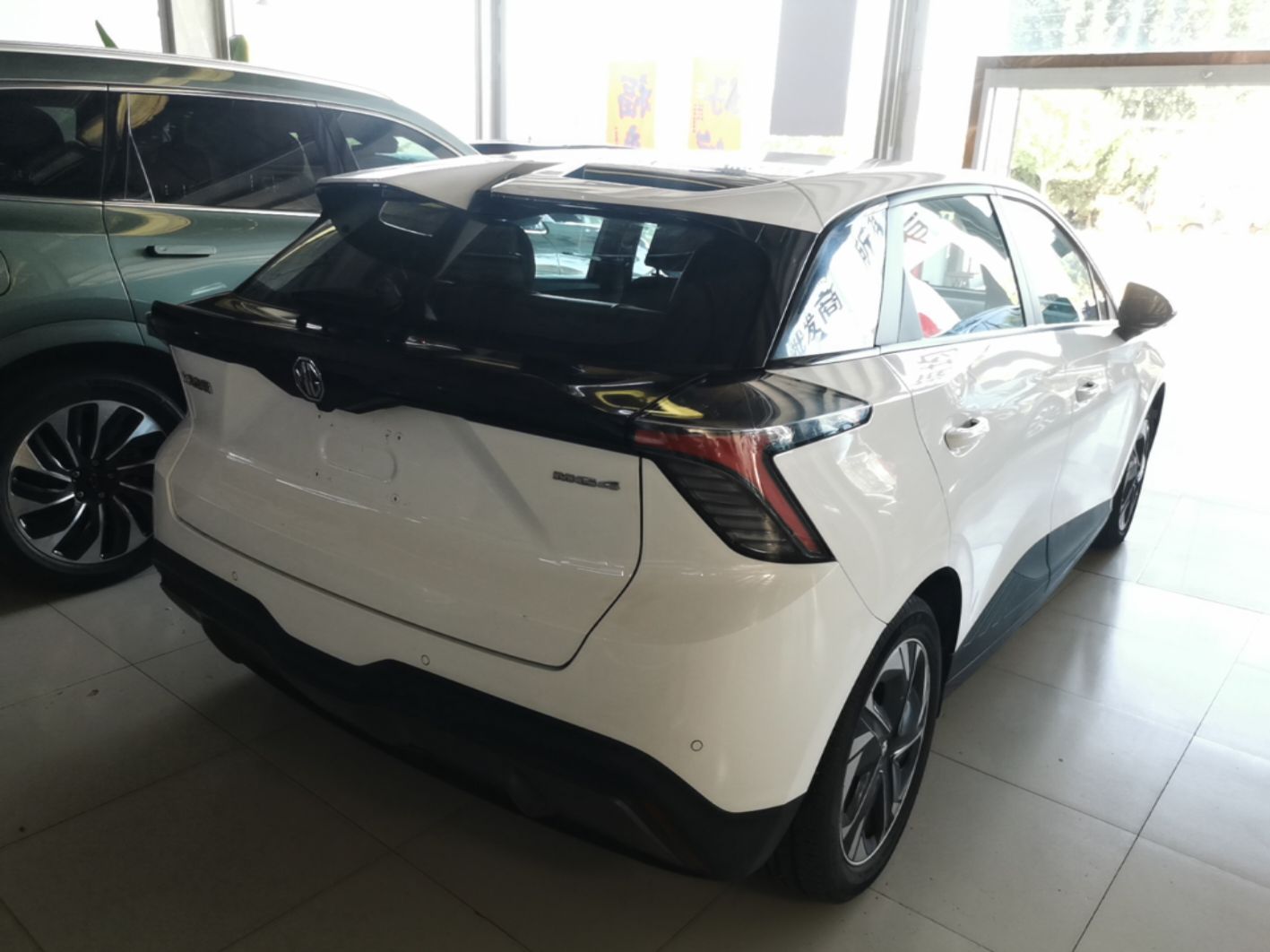 MG 4 EV 2023 415 km Range Sea-Faring Champion Edition — снимка 6