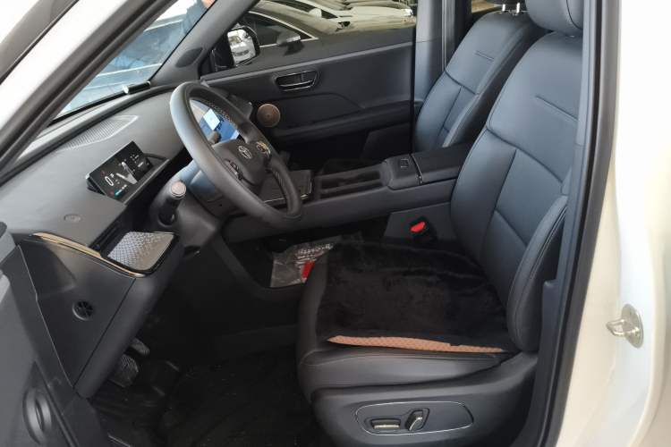 Used Toyota BZ 3X 2025 520 Pro Left Front Seat