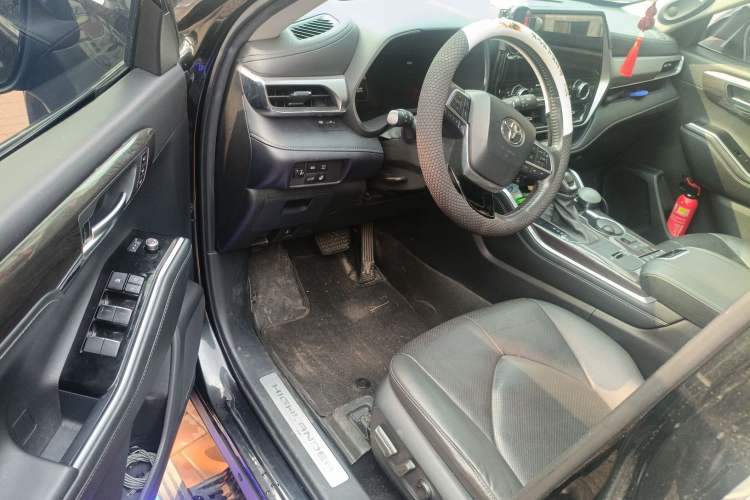 Used Toyota Highlander 2022 Dual-Engine 2.5L Four-Wheel Drive Supreme Edition 7-Seater