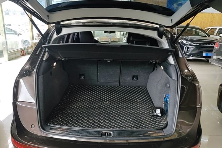 Used Audi Q5 2017 40 TFSI Ambition Edition Trunk