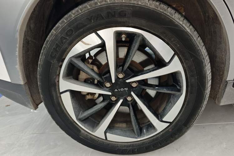 Used AION Y 2023 Plus 510 Smart Edition