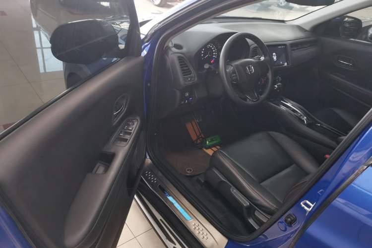 Used Honda Vezel 2017 1.5L CVT 2WD Comfort Model Driver Seat