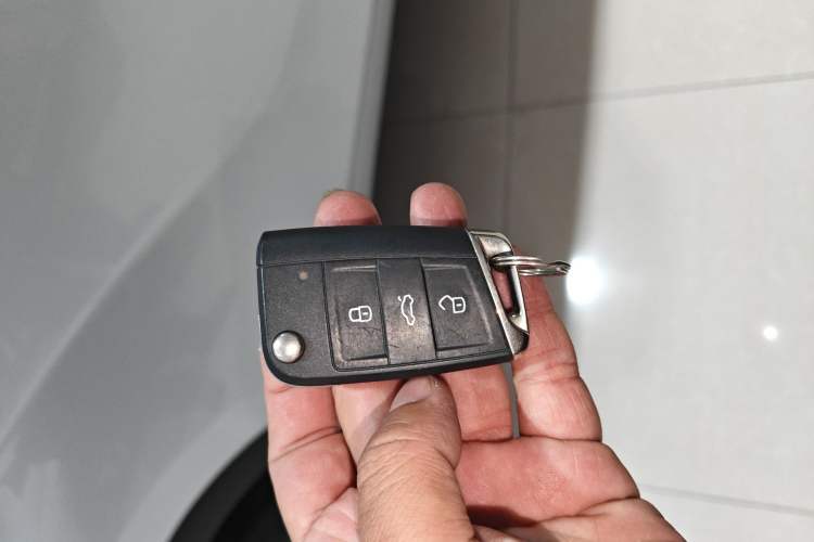 Used Volkswagen Tiguan L 2023 330TSI Automatic Two-Wheel Drive Smart Edition
