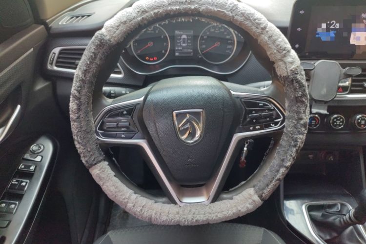 Used Baojun 730 2021 1.5L Manual Fashion Version 7 Seats