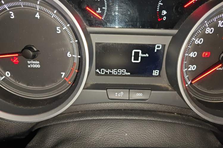 Used Peugeot 408 2014 1.8L Automatic Luxury Edition Odometer Close Up