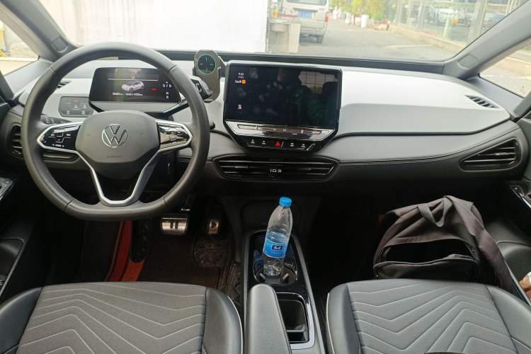 Used Volkswagen ID.3 2024 Outstanding Edition Center Console