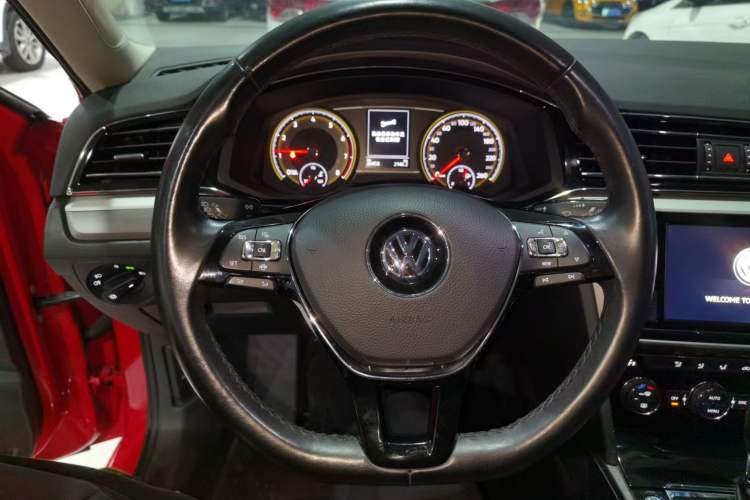 Used Volkswagen Lamando 2019 280TSI DSG Comfort Edition China VI standard
