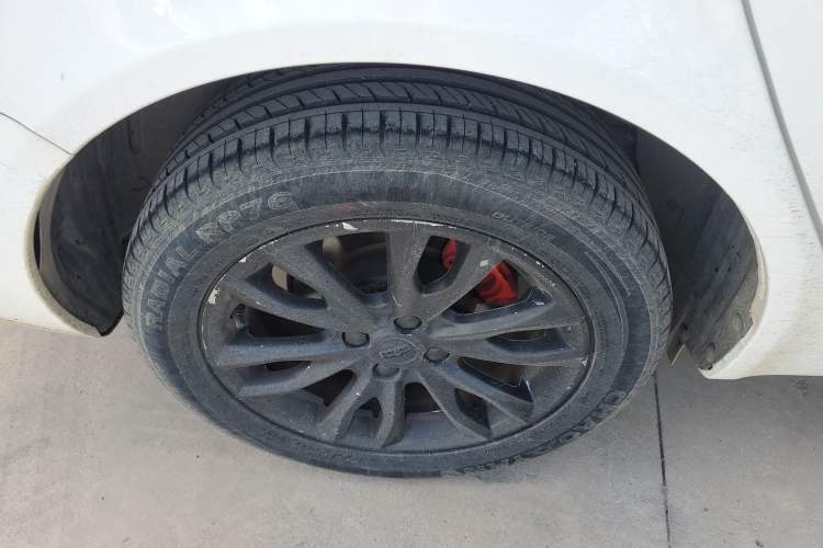 Used Geely Auto Vision 2019 Upgraded Model 1.5L Manual Luxury Version China VI Standard