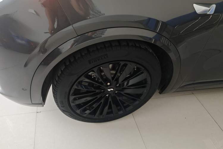 Used Li Auto L9 2022 Max model Left Front Wheel Hub