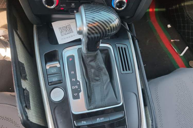 Used Audi A4L 2016 35 TFSI Collector's Edition Automatic Standard Model Gear Lever