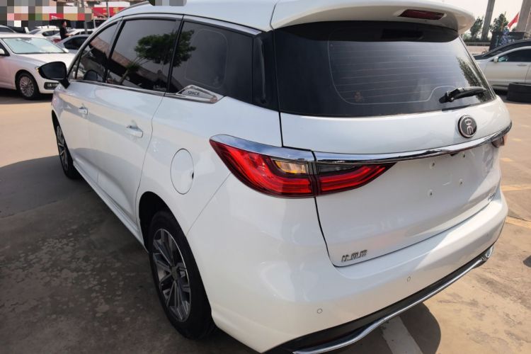 Used BYD Song MAX 2019 1.5T Automatic Smart Connect Ruiyi Sunroof Model 7 Seats China VI Standard
