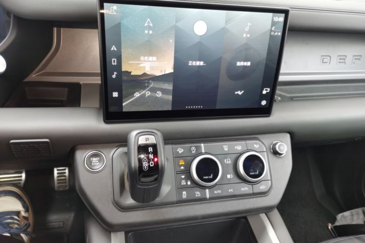 Used Land Rover Defender 2025 110 3.0T P400 X Audio And AC Panel