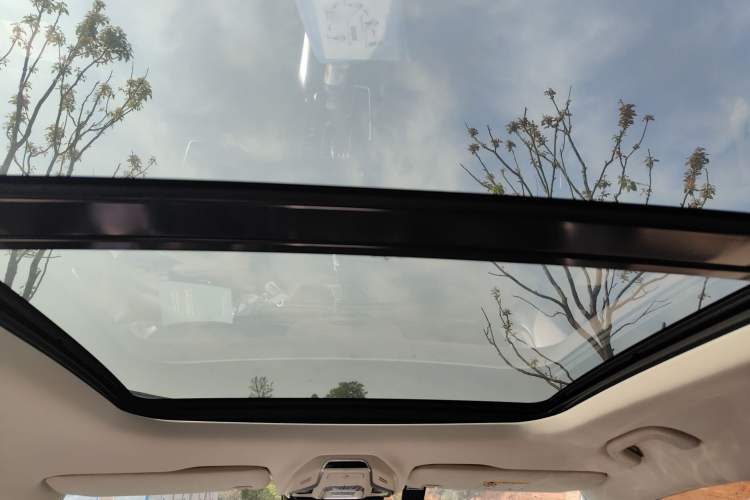 Used Geely Auto Emgrand X7 Sport 2020 1.8TD DCT ZhiZun PRO
