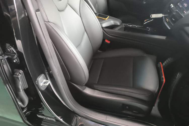 Used Cadillac CT5 2021 Revised 28T Luxury Version Right Front Seat