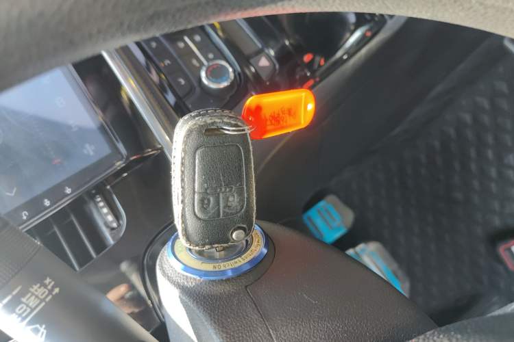 Used Buick Encore 2016 18T Automatic Two-Wheel Drive Urban Leading Edition
