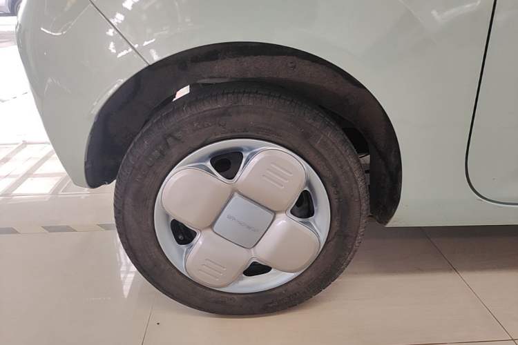 Used Geely Galaxy Panda 2023 Panda Mini 200km Endurance Bear
