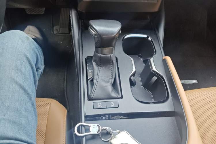 Used Lexus ES 2022 200 Excellence Edition