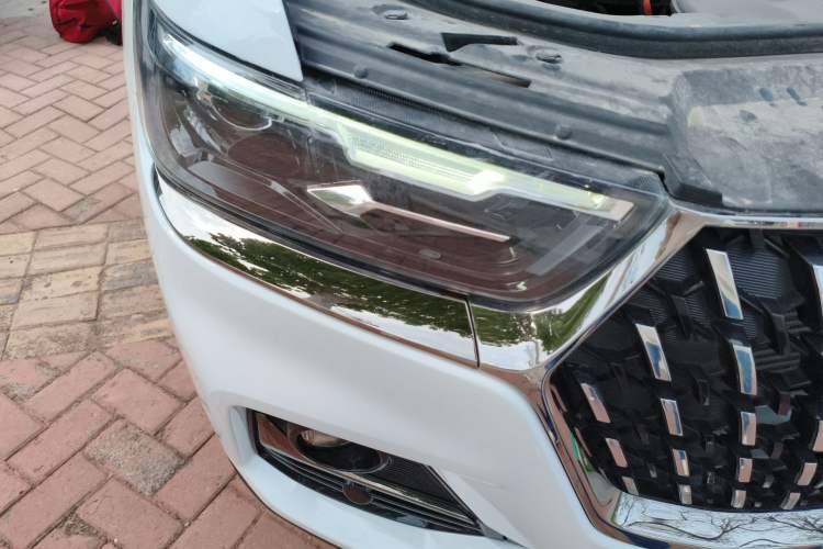 Used Haval H6 2023 National Trend Edition 1.5T Automatic Urban Version Right Front Headlight