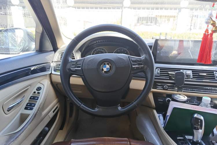 Used BMW 5 Series 2013 520Li Elegant Edition
